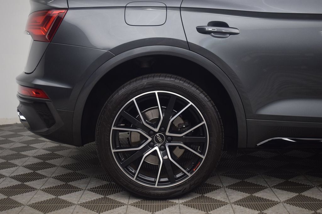 Used 2022 Audi SQ5 Premium Plus AWD/4WD image 28