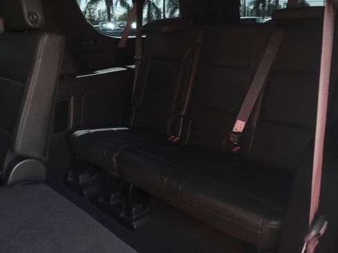 Used 2021 Chevrolet Suburban LT RWD image 49