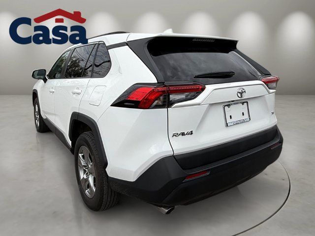 Used 2024 Toyota RAV4 XLE FWD image 4