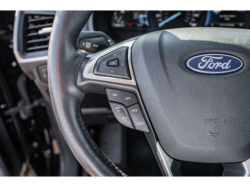 Used 2024 Ford Edge SEL image 12