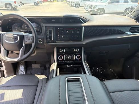 Used 2023 GMC Yukon Denali AWD/4WD image 20