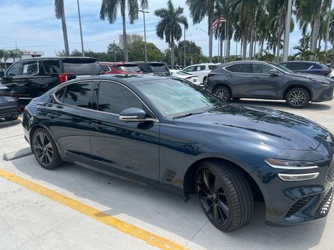 Used 2022 Genesis G70 3.3T RWD image 1