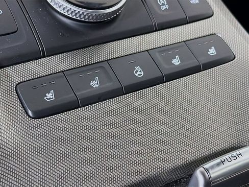 Used 2021 Hyundai Palisade Calligraphy FWD image 24