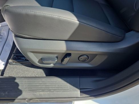 New 2026 Nissan Rogue SV AWD/4WD image 16