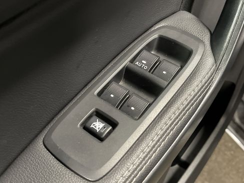 Used 2022 Ford Ranger Lariat w/ Equipment Group 501A High image 11