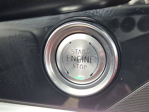 Used 2025 Chevrolet Corvette Stingray Preferred Cpe w/ Battery Protection Package RWD image 29
