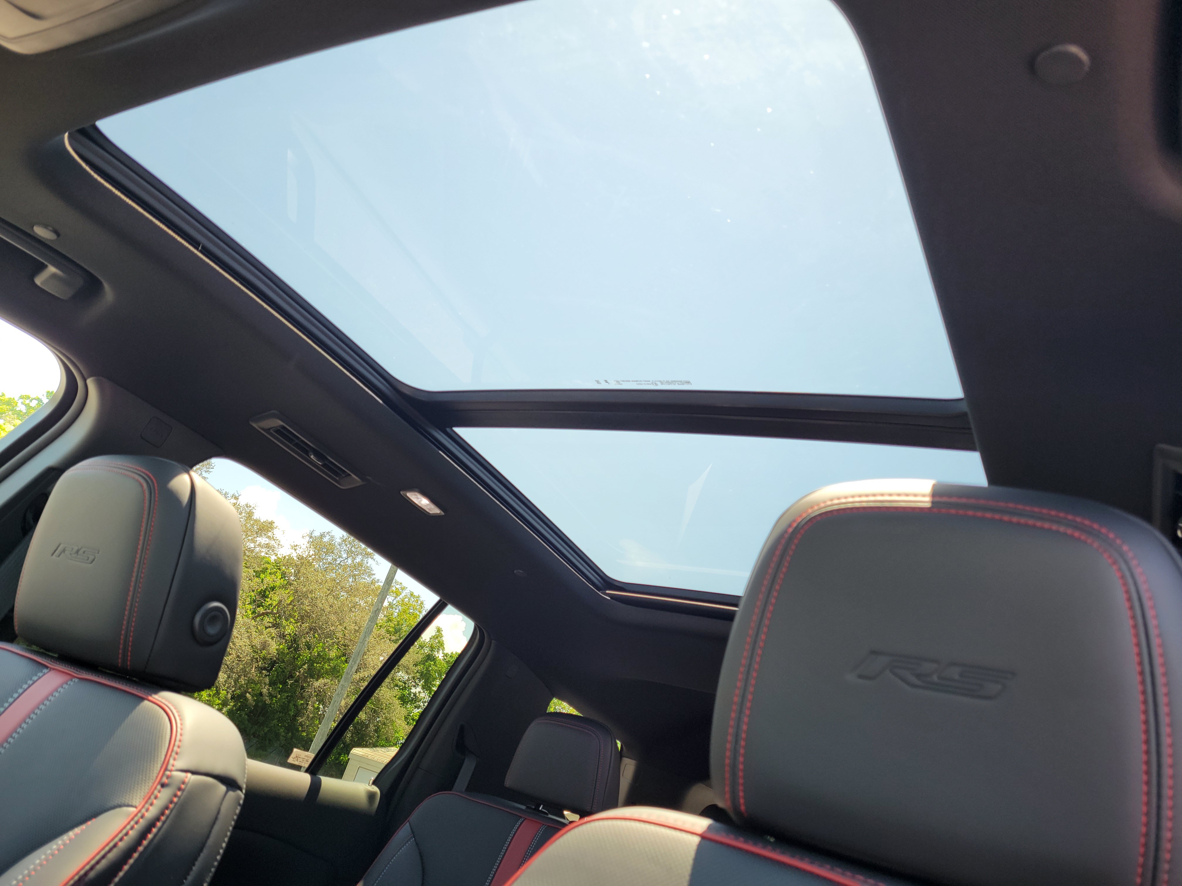 New 2027 Chevrolet Traverse RS w/ LPO, Floor Liner Package FWD image 28