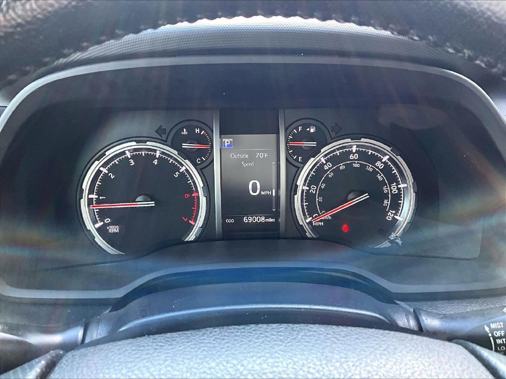 Used 2023 Toyota 4Runner TRD Off-Road Premium w/ Moonroof Package AWD/4WD image 25
