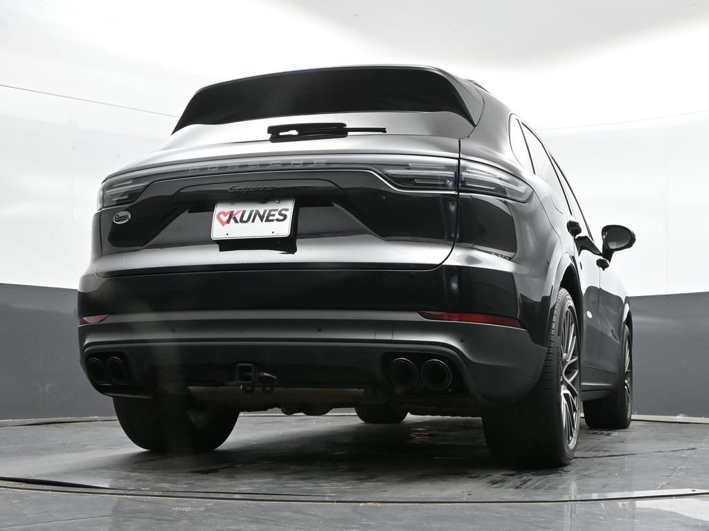 Used 2023 Porsche Cayenne AWD/4WD image 40