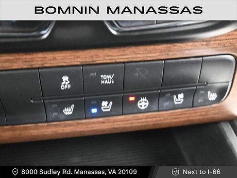 Used 2015 RAM 1500 Laramie w/ Convenience Group image 18