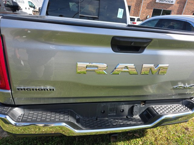 Used 2025 RAM 1500 Big Horn AWD/4WD image 4