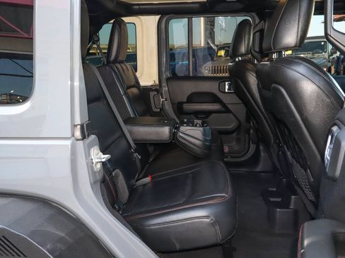 Used 2021 Jeep Wrangler Unlimited Rubicon AWD/4WD image 35
