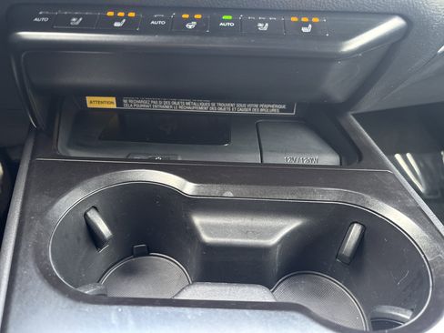 Used 2020 Lexus UX 250h w/ Premium Package image 25