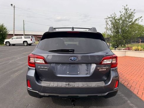 Used 2016 Subaru Outback 2.5i Premium AWD/4WD image 7