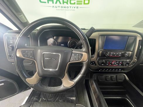 Used 2016 GMC Sierra 2500 Denali w/ Duramax Plus Package image 15