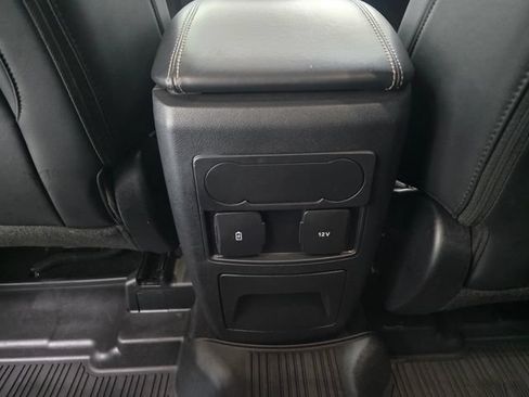 Used 2023 Ford Explorer XLT w/ Equipment Group 202A AWD/4WD image 11