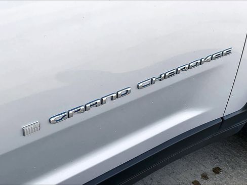 Used 2022 Jeep Grand Cherokee Limited 4xe w/ Luxury Tech Group II image 10