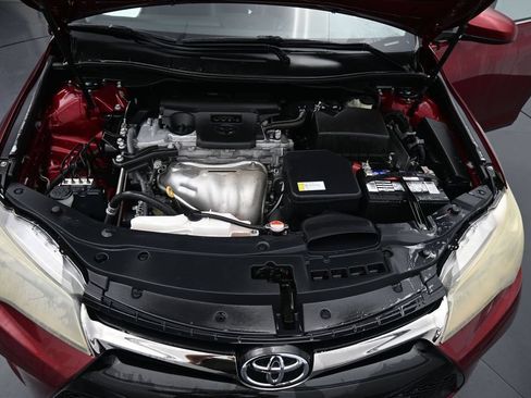 Used 2016 Toyota Camry XSE w/ Moonroof Package FWD image 14
