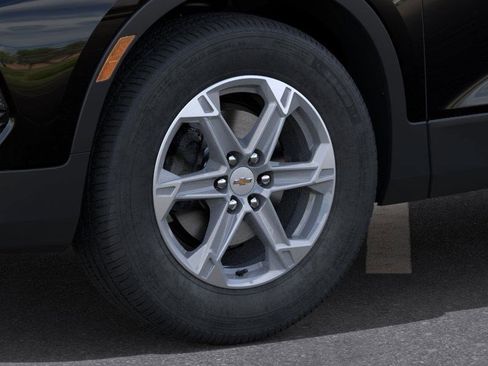 New 2026 Chevrolet Blazer LT w/ LPO, Floor Liner Package FWD image 9