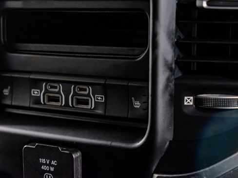 Used 2022 RAM 2500 Laramie image 32
