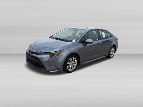 Used 2025 Toyota Corolla LE FWD image 8