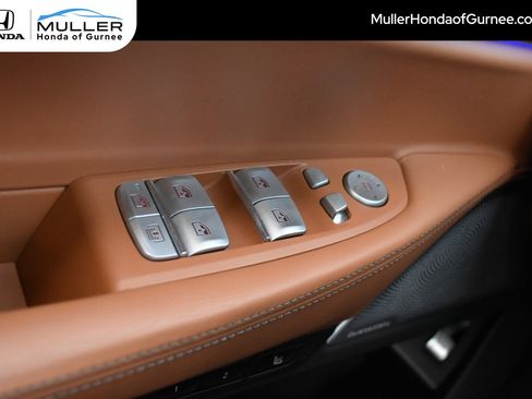 Used 2020 BMW 750i xDrive w/ Executive Package image 38