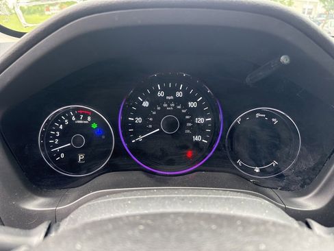Used 2016 Honda HR-V LX image 27