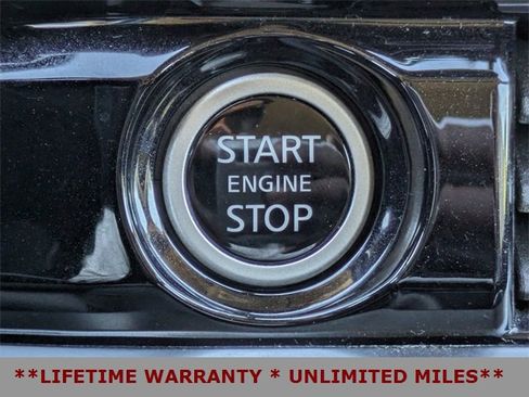 Used 2024 Nissan Pathfinder SL image 33