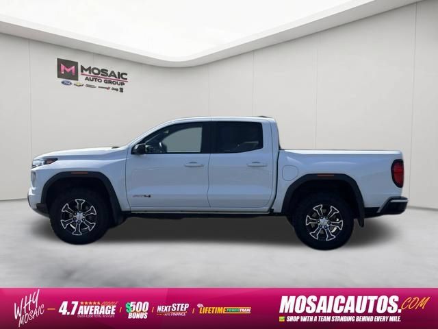 Used 2024 GMC Canyon AT4 w/ AT4 Premium Package AWD/4WD image 4