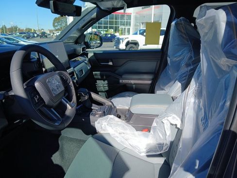 New 2025 Toyota Tacoma Trailhunter image 6