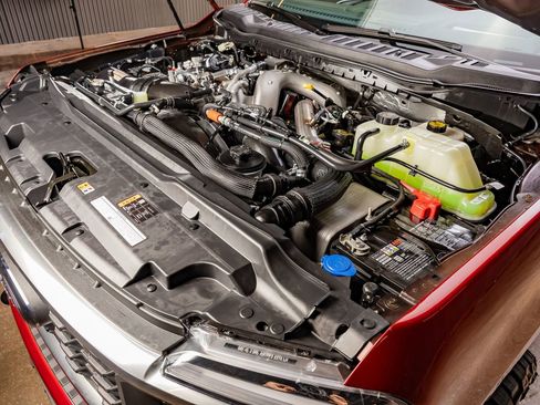 Used 2026 Ford F350 Platinum w/ Platinum Plus Package image 40