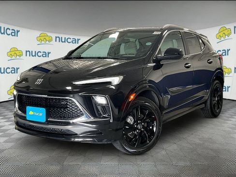 Used 2024 Buick Encore GX Sport Touring AWD/4WD image 3