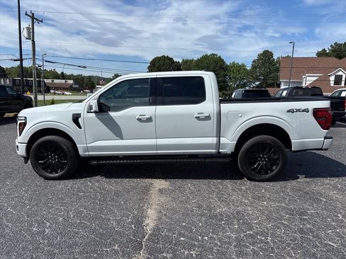Used 2024 Ford F150 Lariat w/ Equipment Group 502A High AWD/4WD image 4