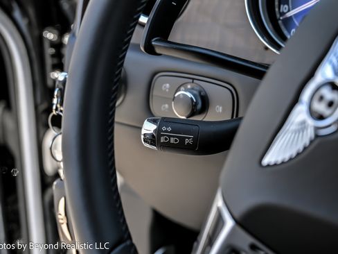 Used 2014 Bentley Flying Spur W12 image 33