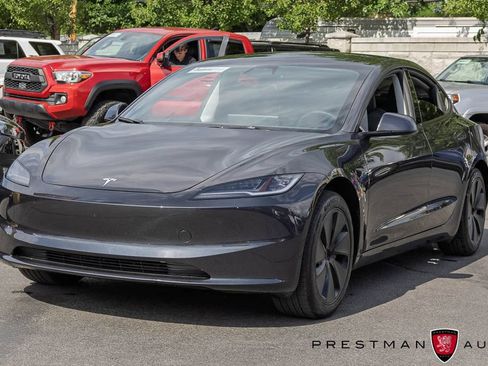 Used 2025 Tesla Model 3 Long Range RWD image 13