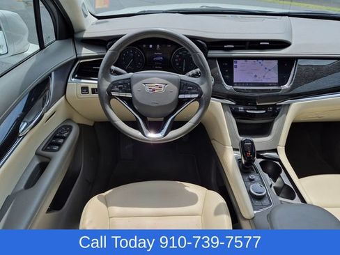 Used 2020 Cadillac XT6 Premium Luxury AWD/4WD image 35