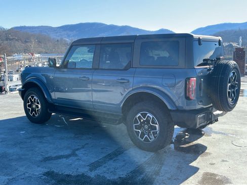 New 2025 Ford Bronco Outer Banks image 4