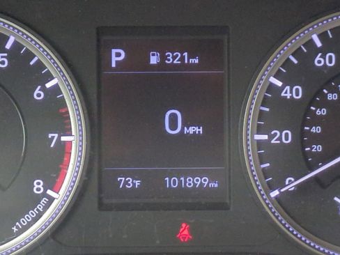 Used 2019 Hyundai Santa Fe SE FWD image 12