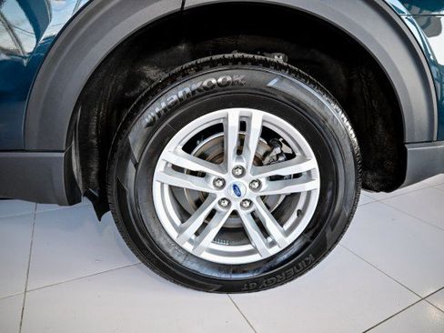 Used 2023 Ford Explorer XLT w/ Equipment Group 202A image 43