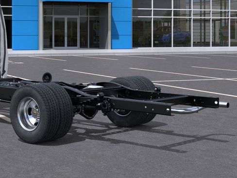 New 2026 Chevrolet Express 4500 w/ Power Convenience Package image 11