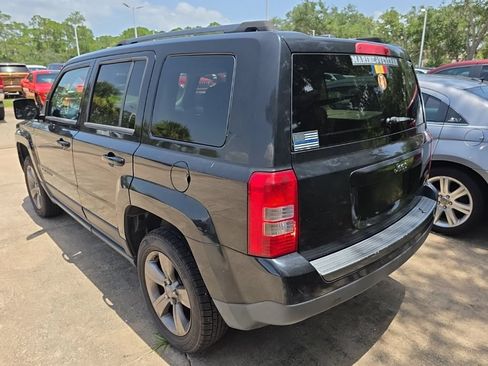 Used 2016 Jeep Patriot Sport w/ Power Value Group FWD image 5
