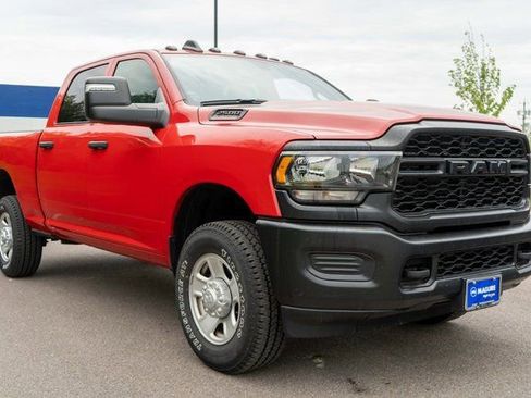 Used 2024 RAM 2500 Tradesman w/ Snow Chief Group AWD/4WD image 4