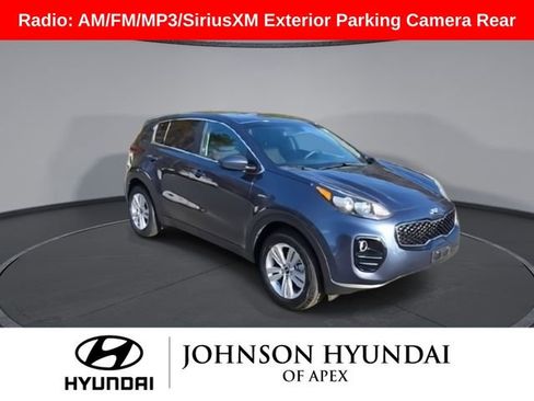 Used 2018 Kia Sportage LX image 2