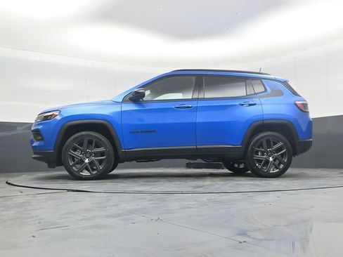 New 2026 Jeep Compass Latitude AWD/4WD image 43