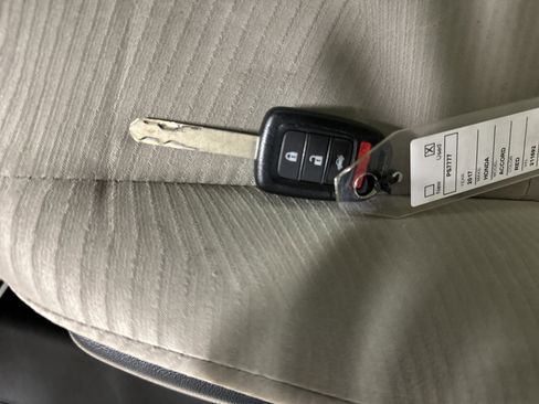 Used 2017 Honda Accord LX image 36