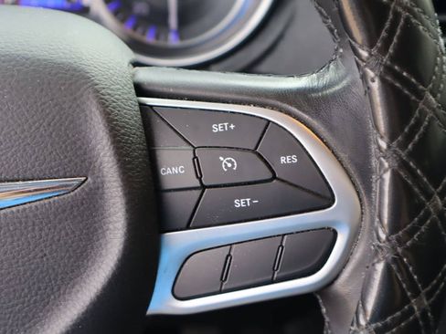 Used 2020 Chrysler 300 Touring w/ Sport Appearance Package RWD image 12