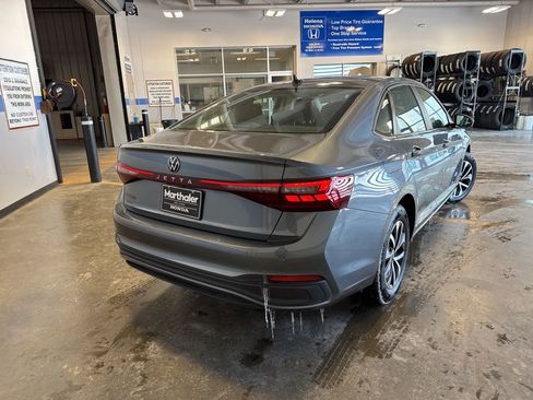 Used 2025 Volkswagen Jetta S image 5