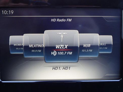 Used 2017 Mercedes-Benz GLA 250 4MATIC image 25