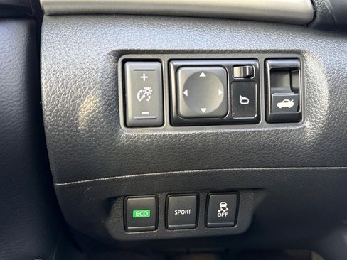 Used 2017 Nissan Sentra SL w/ SL Premium Technology Package image 20