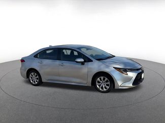 Used 2025 Toyota Corolla LE FWD video 2